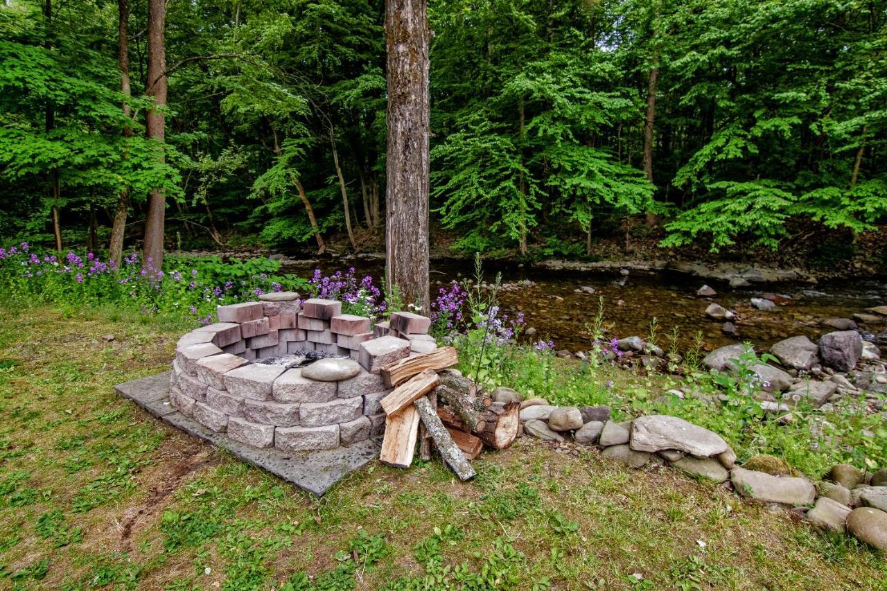 Cabin By The Creek With Private Creek Access Tannersville Zewnętrze zdjęcie